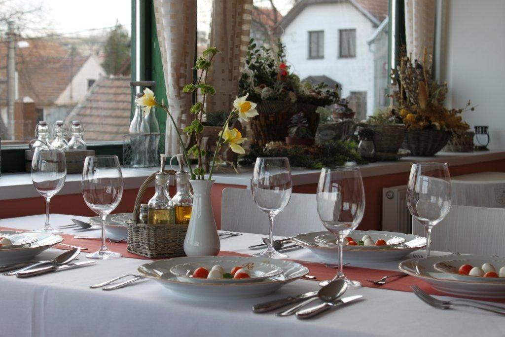 Milotice Hotel Vinohrad מראה חיצוני תמונה